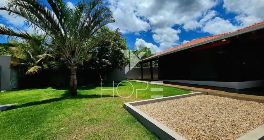 Chácara de Alto Padrão na Estrada do Limoeiro – 1.919 m² de Conforto e Natureza