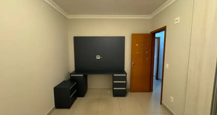 Apartamento com 3 quartos para alugar na Rua Professor Luís Deroma, 68, Conjunto Frei Eugênio, Uberaba