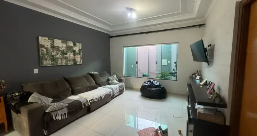 Casa com 3 quartos à venda no Jardim Nenê Gomes, Uberaba