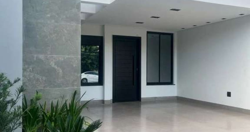 Casa com 2 quartos à venda na Rua Vereador José Mário Hauari, 584, Jardim Monte Rei, Maringá