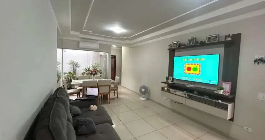 Casa com 2 quartos à venda na Rua Pioneiro Antonio Pietro Bon, 269, Jardim Tóquio, Maringá
