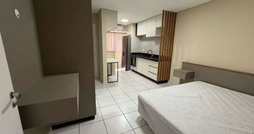 Kitnet / Stúdio à venda na Avenida Guedner, 1571, Zona 08, Maringá