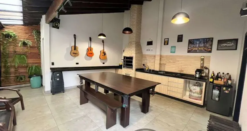 VENDA | Casa, com 2 dormitórios em Loteamento Madrid, Maringá