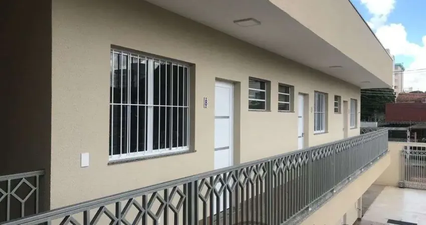LOCAÇÃO | Apartamento, com 2 dormitórios em Vila Marumby, Maringá