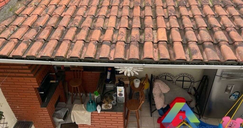 SANTO ANDRÉ Sobrado 280M², 3 dormitórios, 2 vagas, espaço gourmet, com ótima localização e valor !!!