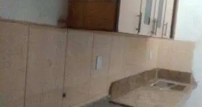 SANTO ANDRÉ Sobrado 81 M², 2 dormitórios, ótima localização e valor !!