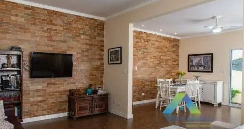 Cambuci Casa 205M², 2 dormitórios, varanda gourmet, 3 vagas, ótima localização e valor !!!!