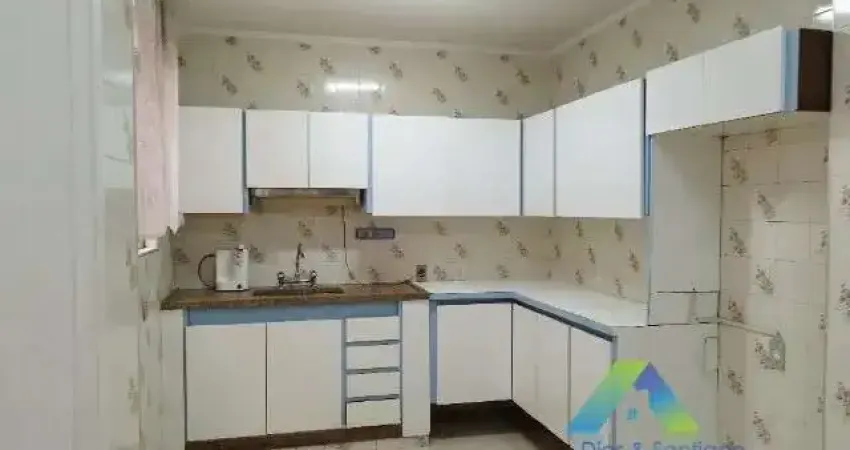 Sobrado a venda no Ipiranga com 03 quartos.