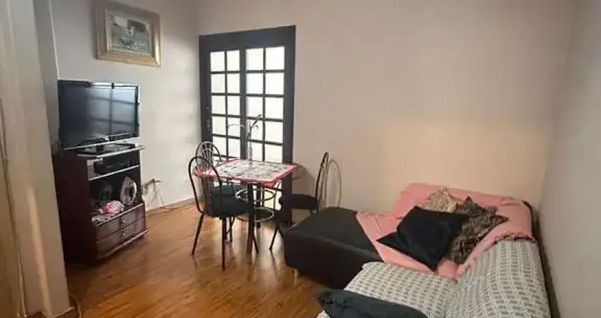 Apartamendo à venda com 3 dormitórios e 2 banheiros de frente para Avenida Paulista !!