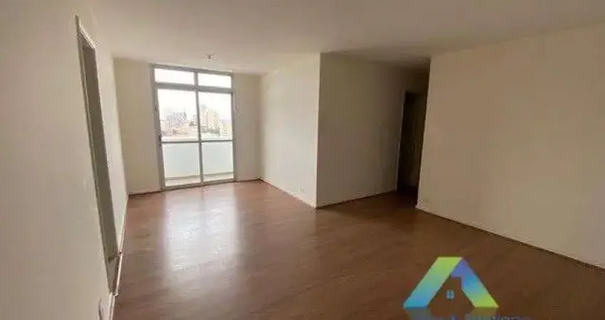 Oportunidade apartamento todo reformado com 4 dormitórios, 2 vagas a poucos minutos da estação do metro São Judas e Saúde.