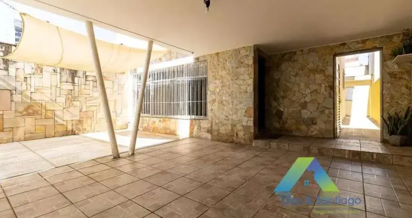 Casa com 3 dormitórios Com suite e 3 vagas próximo ao Metrô Alto do Ipiranga em Vila Gumercindo/SP!