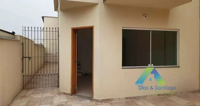 Casa à venda com 3 dormitórios e 2 vagas em Jardim Clímax, São Paulo/SP