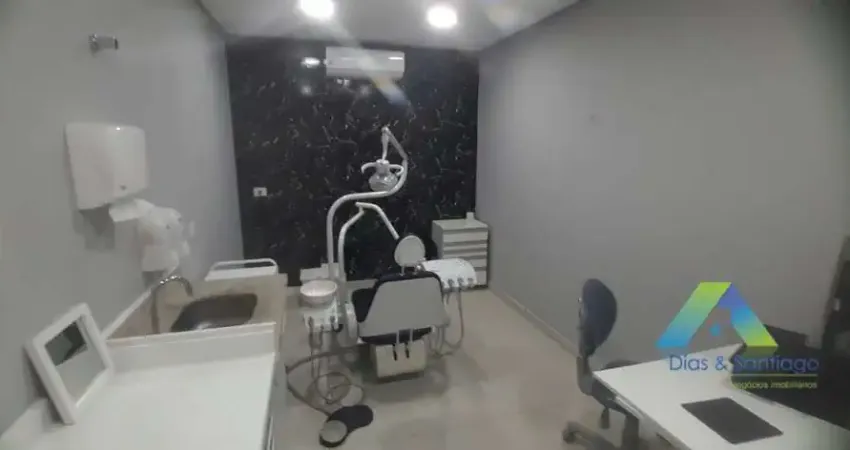 Sala Comercial com 15m² toda estruturada com cadeira odontológica em localização privilegiada na Vila das Mercês/Saúde. Ambiente ideal para profissionais  dentista.