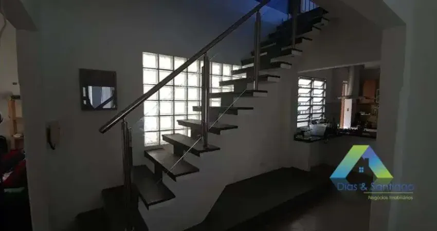 Apartamento Cobertura Duplex em 180m² com estrutura de sobrado em localização privilegiada no bairro da Aclimação/SP.