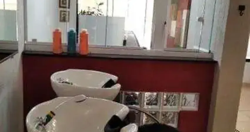 Casa com 4 quartos à venda na Rua Embuaçu, Vila Mariana, São Paulo