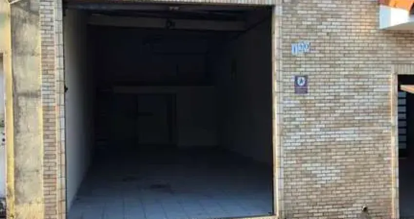 Salão comercial em 80m² com mezanino e pé direito de 5mts em localização privilegiada na região do bosque da saúde/zsul.