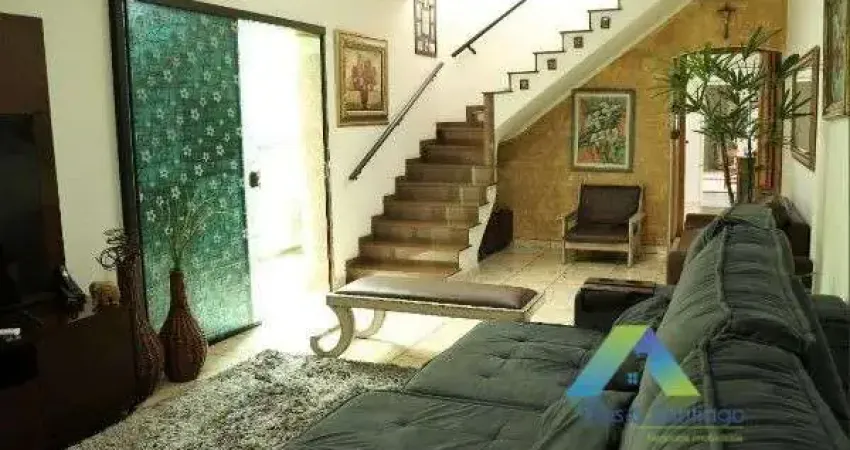 Casa com 3 quartos à venda na Avenida Nossa Senhora da Encarnação, Jardim Maria Estela, São Paulo