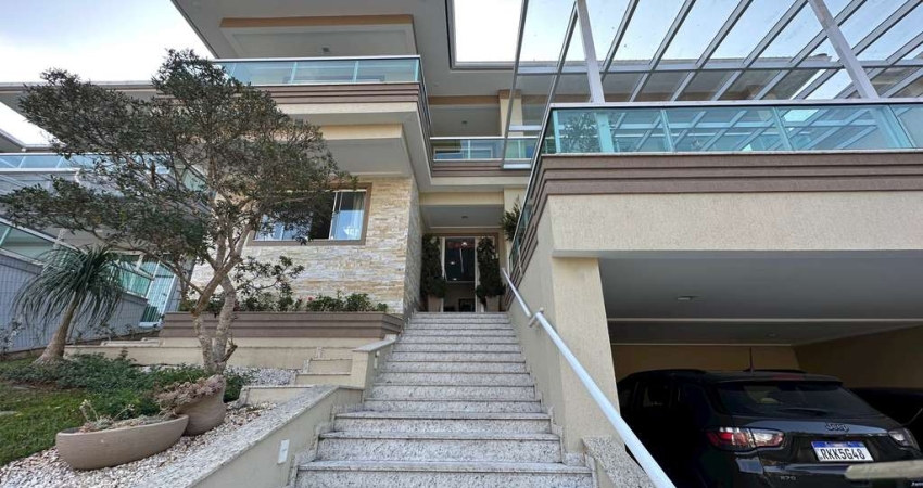 Casa com 4 suítes em condomínio no Panorama - Teresópolis/RJ.