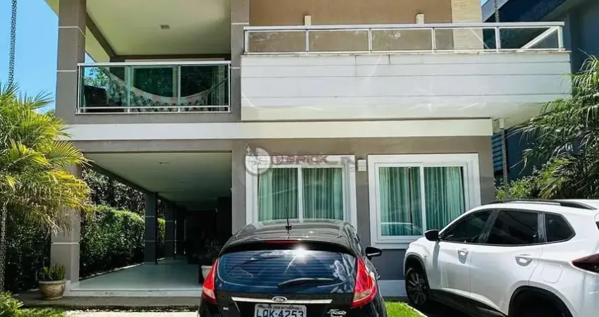 Casa com 4 suítes em condomínio na Cascata do Imbuí - Teresópolis/RJ.