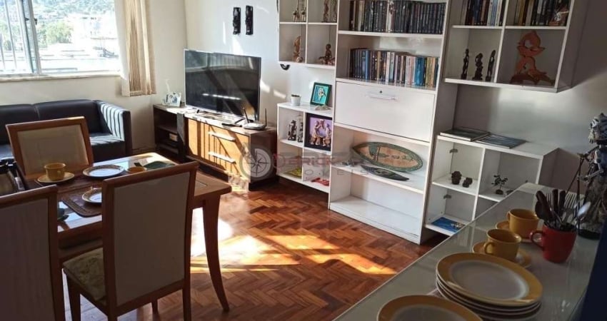 Apartamento com 2 quartos para locação no Alto - Teresópolis/RJ.