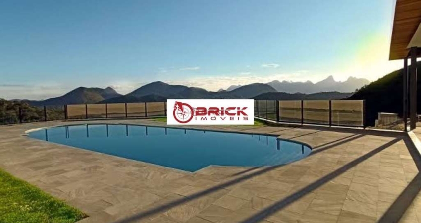 Terreno com 325 m² em condomínio em Albuquerque - Teresópolis/RJ.
