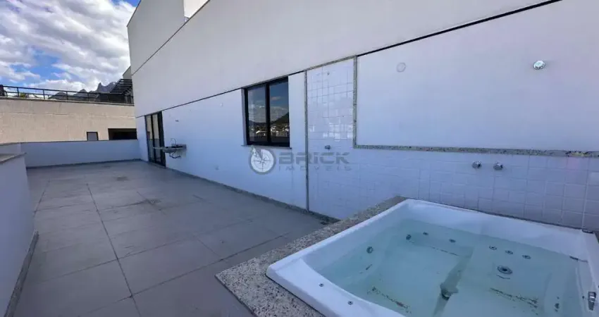 Cobertura linear à venda com 3 suítes, 205 m² em Agriões - Teresópolis/RJ.