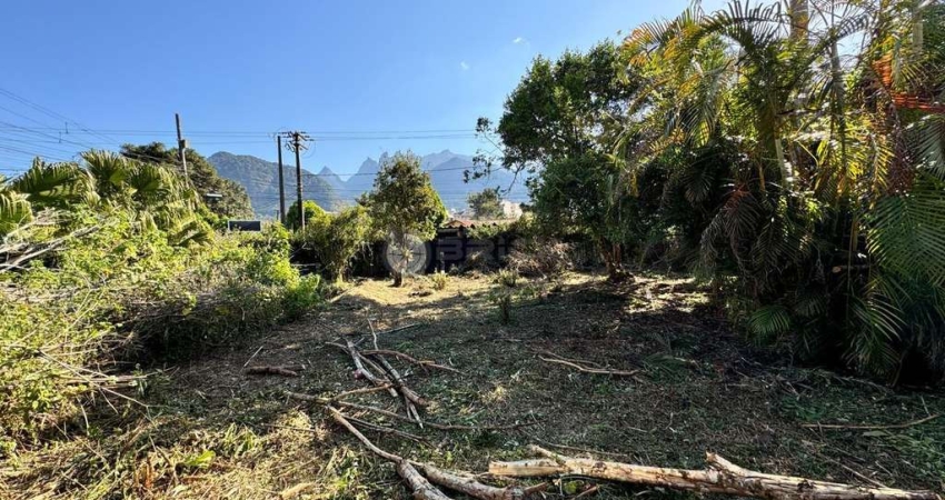 Terreno comercial para locação e venda com 500 m² no Alto - Teresópolis/RJ.