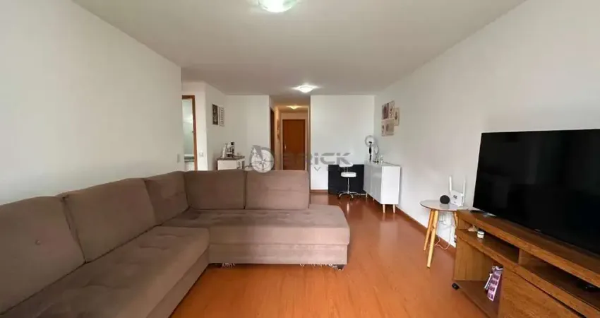 Apartamento à venda com 2 quartos sendo 1 suíte, 81 m² em Agriões - Teresópolis/RJ.