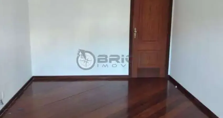 Apartamento para locação com 2 quartos sendo 1 suíte, 69 m² em Agriões - Teresópolis/RJ.