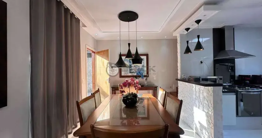 Casa com 2 quartos sendo 1 suíte, 80 m² em condomínio no Parque do Imbuí - Teresópolis/RJ.