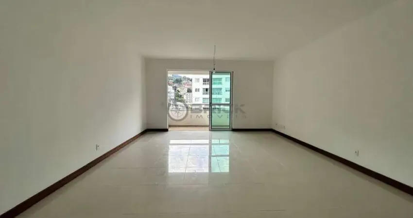 Apartamento para venda com 4 quartos sendo 1 suíte, 143 m² em Agriões - Teresópolis/RJ.
