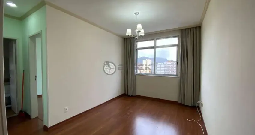 Apartamento para locação com 2 quartos, 55 m² no Alto - Teresópolis/RJ.
