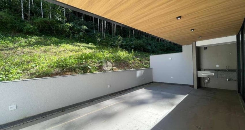 Apartamento para venda com 3 quartos sendo 1 suíte, 111 m² no Alto - Teresópolis/RJ.