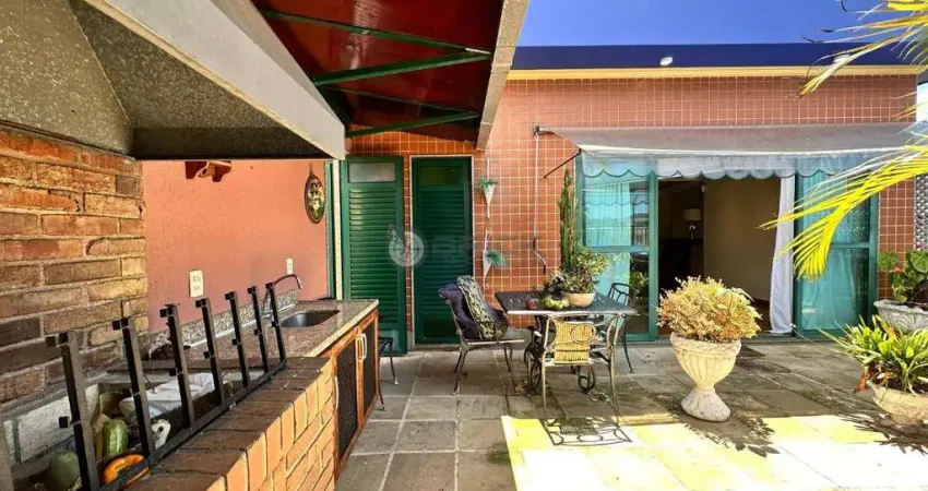 Cobertura à venda com 3 quartos sendo 2 suítes, 233 m² em agriões - teresópolis/rj.