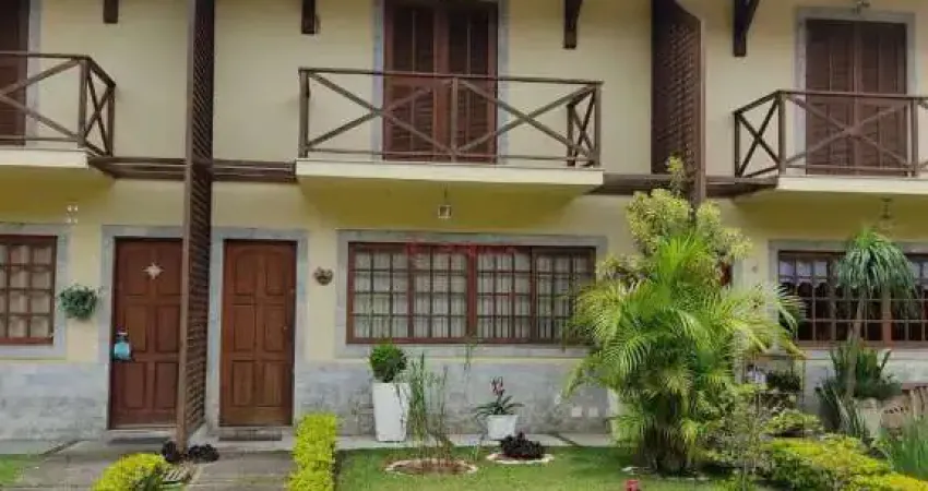 Casa para locação com 3 quartos sendo 2 suítes em condomínio na ermitage - teresópolis/rj.