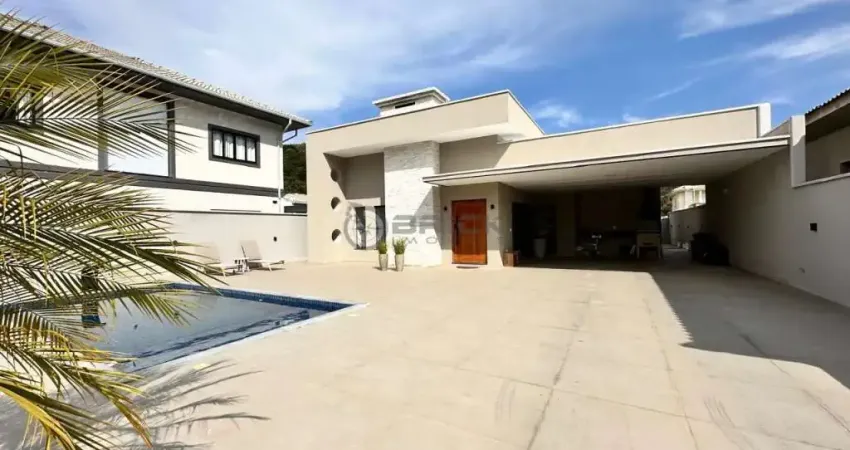 Casa à venda com 3 suítes, 200 m² em albuquerque - teresópolis/rj.