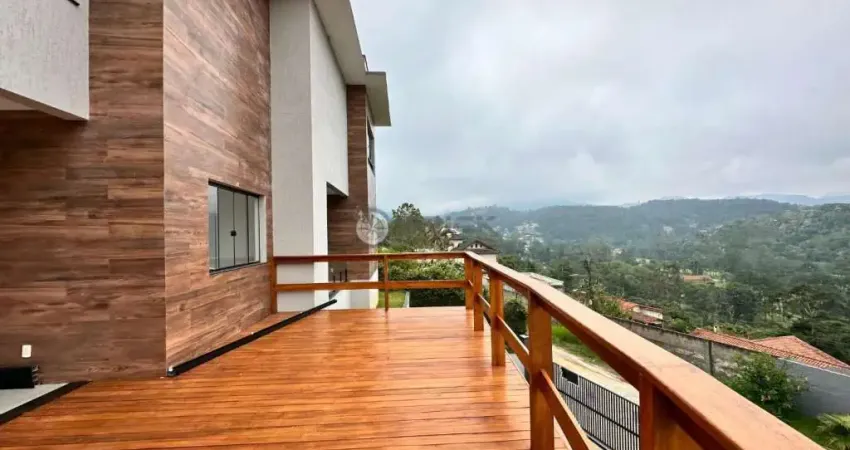 Casa à venda  em condomínio com 3 quartos, 116 m² no golfe - teresópolis/rj.