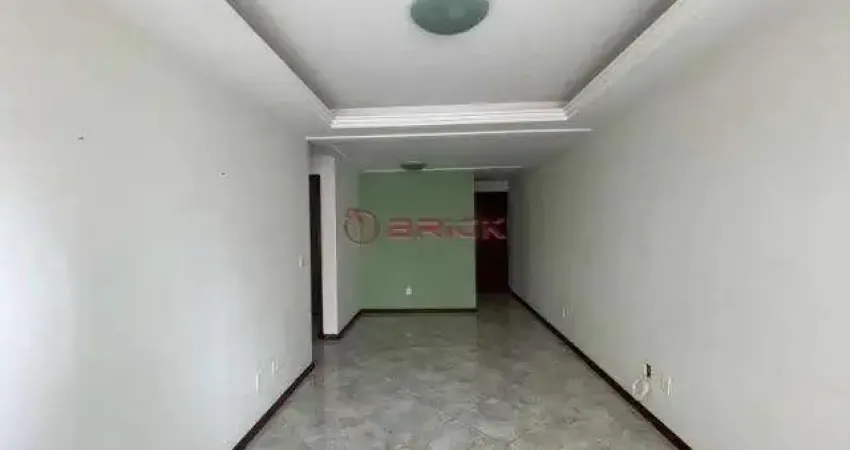 Apartamento com 2 quartos sendo 1 suíte, 60m² no Centro, Teresópolis/RJ.