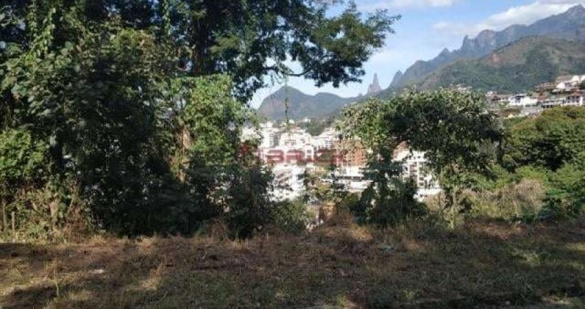 Terreno com 475 m² no Jardim Europa - Teresópolis/RJ.