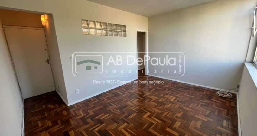 Apartamento com 2 quartos à venda na Rua Olímpio de Castro, Jardim Sulacap, Rio de Janeiro