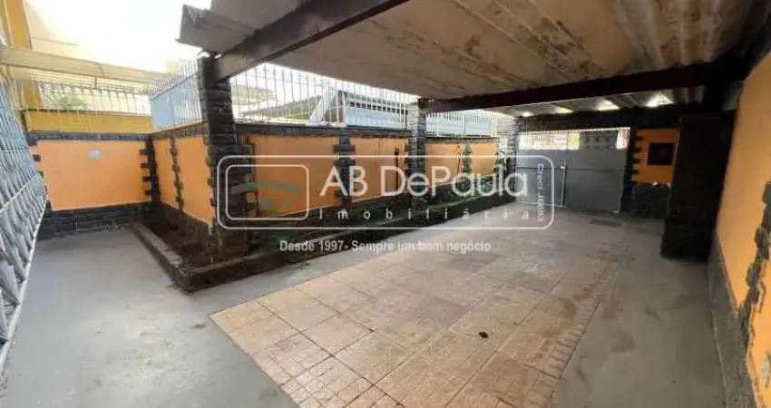 Apartamento com 3 quartos à venda na Rua Arcozelo, Vila Valqueire, Rio de Janeiro