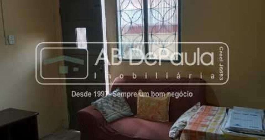 Casa com 2 quartos à venda na Avenida Marechal Fontenele, Jardim Sulacap, Rio de Janeiro