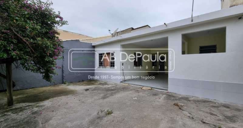 Casa com 2 quartos à venda na Rua José Maria de Abreu, Realengo, Rio de Janeiro