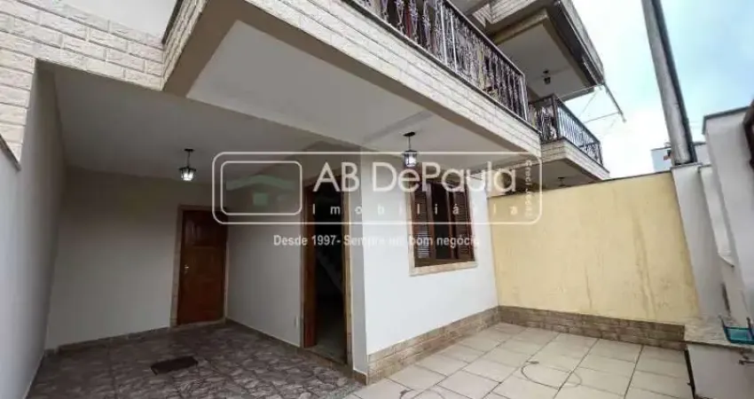 Casa com 3 quartos à venda na Rua Modestino Kanto, Jardim Sulacap, Rio de Janeiro