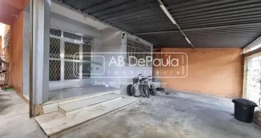 Casa com 3 quartos à venda na Rua José Maria de Abreu, Realengo, Rio de Janeiro