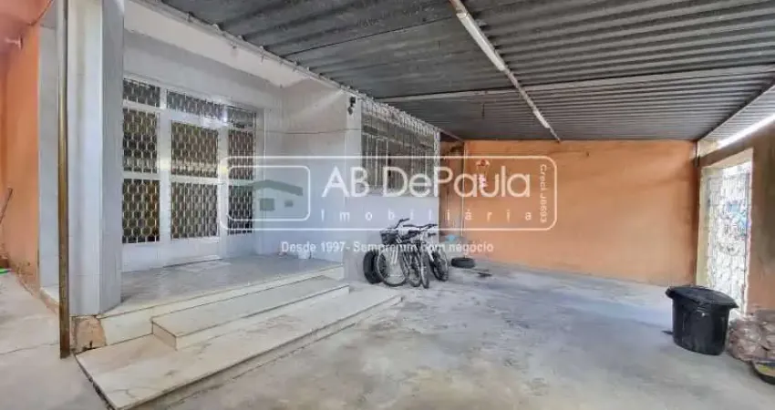 Realengo - casa à venda com 3 quartos - terraço - piscina - 2 vagas