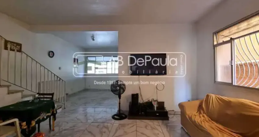 Casa com 3 quartos à venda na Rua José Maria de Abreu, Realengo, Rio de Janeiro