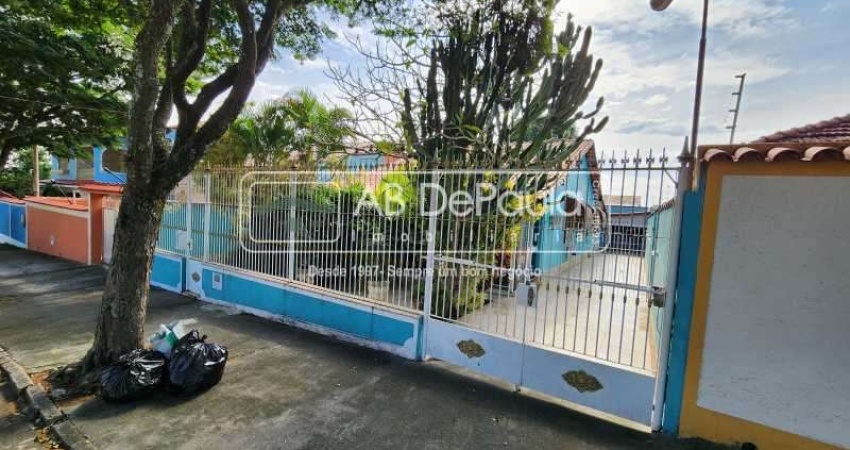 Casa com 3 quartos à venda na Rua Teófilo Guimarães, Jardim Sulacap, Rio de Janeiro