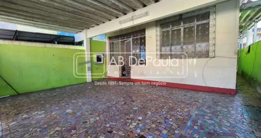 Casa com 4 quartos à venda na Rua Pedro Labatut, Honório Gurgel, Rio de Janeiro
