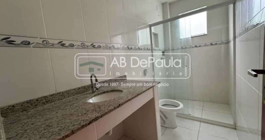 Casa com 1 quarto para alugar na Rua Almeida e Sousa, Magalhães Bastos, Rio de Janeiro
